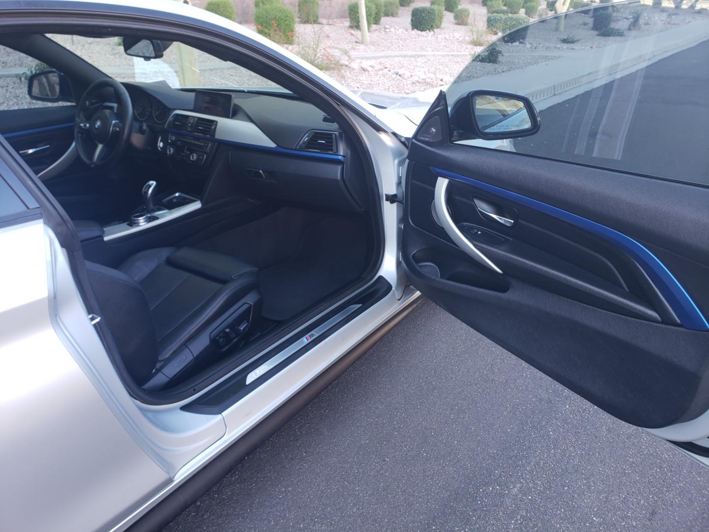 2014 /black BMW 4-Series 428I (WBA3N3C56EK) with an 2.0L L4 DOHC 16V engine, 6-Speed Automatic transmission, located at 323 E Dunlap Ave., Phoenix, AZ, 85020, (602) 331-9000, 33.567677, -112.069000 - 2014 BMW 428i,.......EXCELLENT condition, A Real Must See!!.... No accidents, Power everything, Stereo/CD Player, Phone sync, Bluetooth, backup camera, Ice cold ac, Clean black interior with black leather seats in near perfect condition, Gorgeous tinted sunroof, Tinted windows, power windows, power - Photo#11